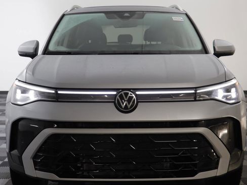 New 2026 Volkswagen Taos SEL image 22