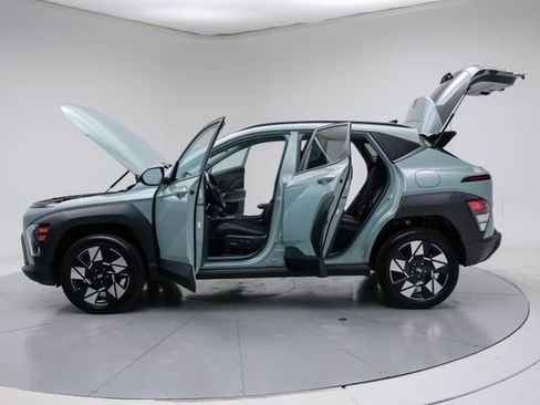 Used 2024 Hyundai Kona SEL AWD/4WD image 19