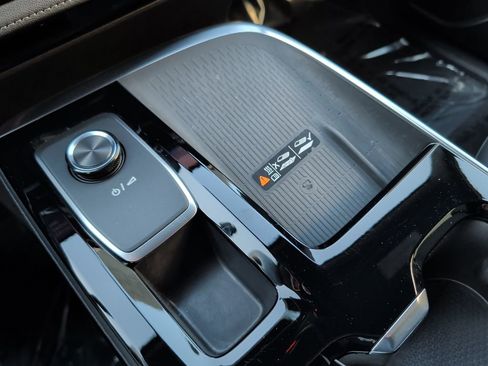 Certified 2025 Buick Enclave Preferred image 25