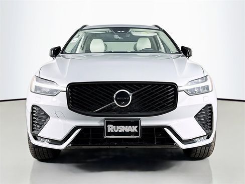 New 2026 Volvo XC60 B5 Ultra w/ Protection Package Premier image 2