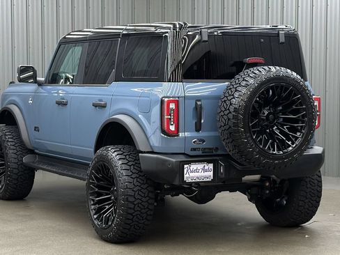 Used 2025 Ford Bronco Outer Banks AWD/4WD image 3