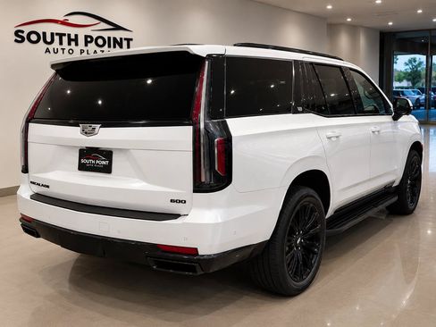 Used 2021 Cadillac Escalade Sport Platinum AWD/4WD image 4