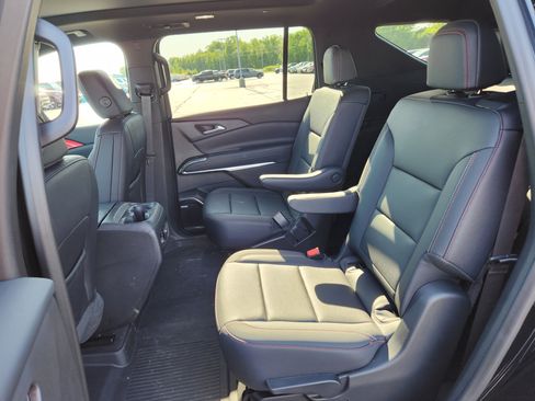 Used 2026 Chevrolet Traverse Z71 w/ Enhanced Driving Package AWD/4WD image 12