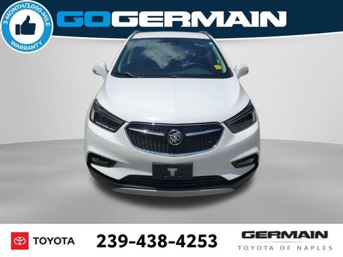 Used 2020 Buick Encore Essence FWD image 3