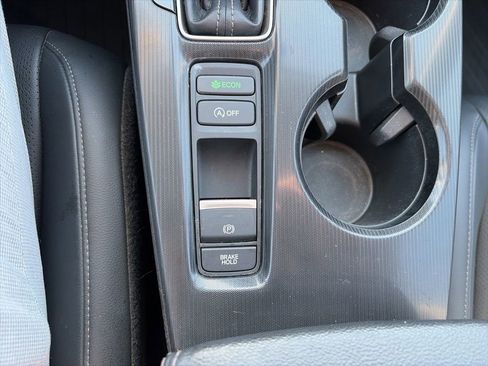 Used 2024 Honda Civic EX-L image 19