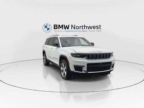 Used 2022 Jeep Grand Cherokee L Limited AWD/4WD image 7