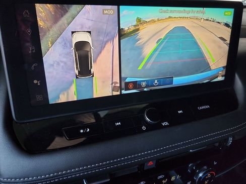 Certified 2025 Nissan Rogue SL w/ Tech Package image 22