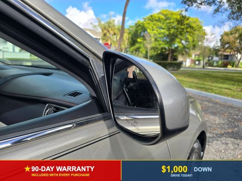 Used 2016 Toyota Camry SE image 24