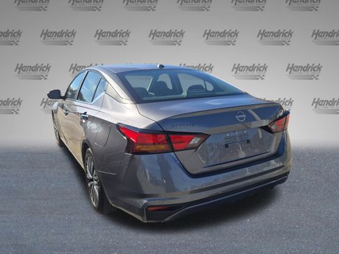 Used 2025 Nissan Altima 2.5 SV image 13