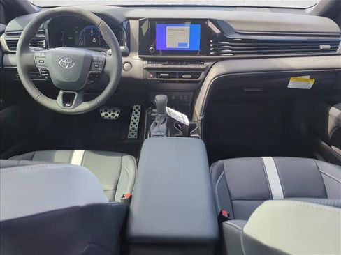 Used 2025 Toyota Camry SE FWD image 21