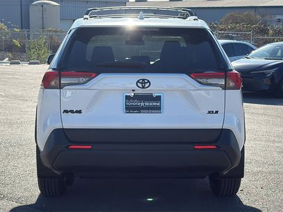 New 2025 Toyota RAV4 XLE