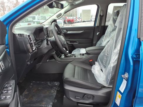 New 2025 Ford Ranger Lariat w/ Black Appearance Package image 5