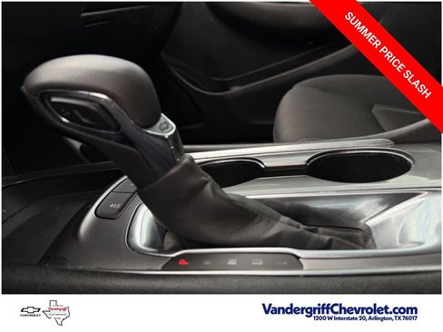 Used 2021 Chevrolet Malibu LS FWD image 18