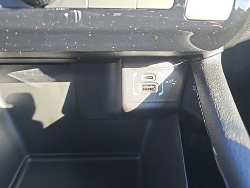 New 2026 Jeep Compass Limited image 30