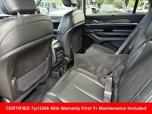 Used 2023 Jeep Grand Cherokee L Limited w/ Luxury Tech Group II AWD/4WD image 17