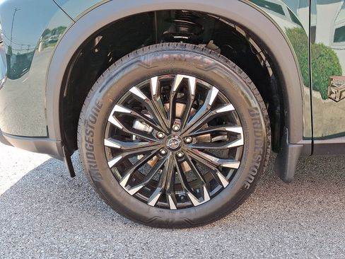 New 2026 Nissan Rogue SV AWD/4WD image 4