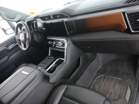 Used 2024 GMC Sierra 2500 Denali w/ Denali Reserve Package AWD/4WD image 33