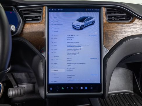 Used 2020 Tesla Model X Long Range AWD/4WD image 40