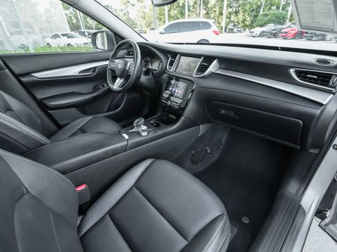Used 2019 INFINITI QX50 Luxe w/ Navigation Package image 38