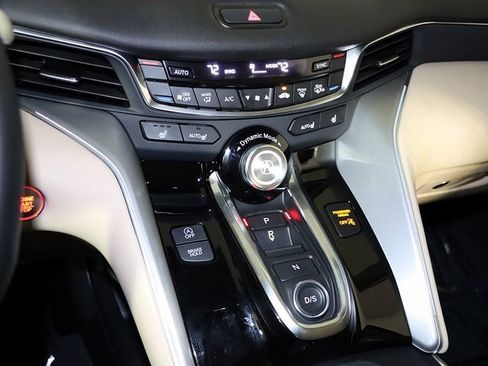 Used 2025 Acura TLX w/ Technology Package image 19