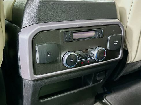 Certified 2018 Ford Expedition Platinum image 13