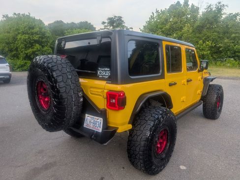 Used 2020 Jeep Wrangler Unlimited Rubicon w/ Dual Top Group AWD/4WD image 5