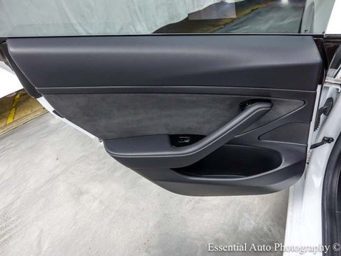 Used 2020 Tesla Model 3 Standard Range Plus RWD image 37