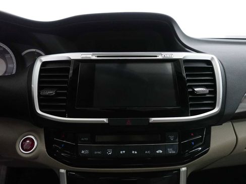 Used 2016 Honda Accord EX-L image 21