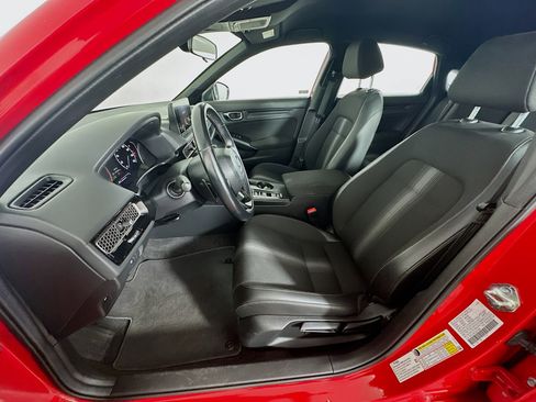 Used 2025 Honda Civic Sport image 13