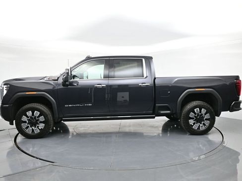 New 2026 GMC Sierra 3500 Denali w/ Denali Reserve Package image 3
