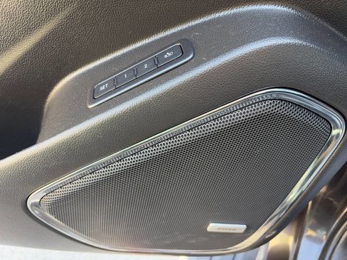 Used 2015 Chevrolet Suburban LTZ image 5