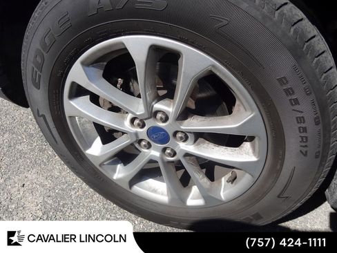 Used 2022 Ford Escape SE w/ Convenience Package FWD image 12