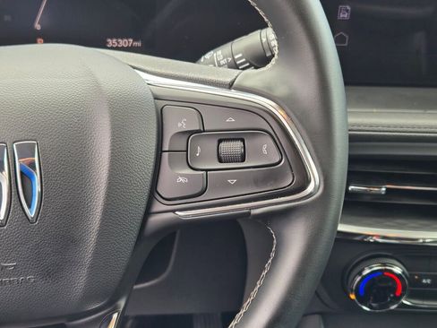Certified 2025 Buick Encore GX Preferred FWD image 30