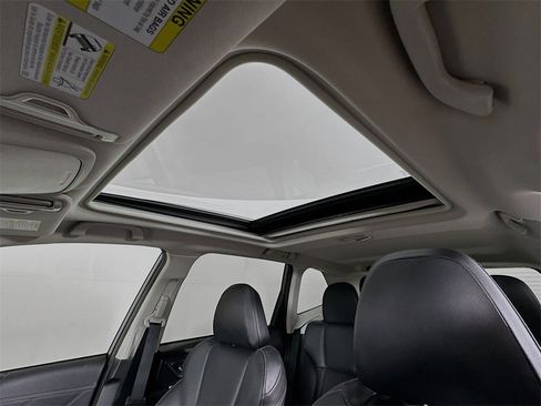 Used 2024 Subaru Forester Limited image 14