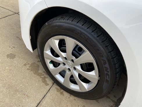 Used 2024 Toyota Corolla LE image 24