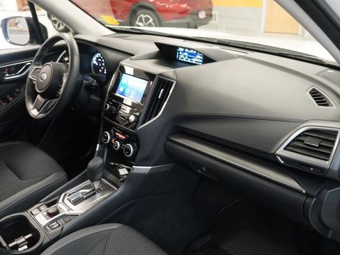 Used 2023 Subaru Forester Premium AWD/4WD image 30