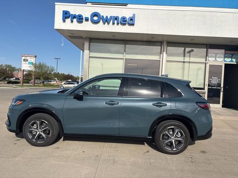 Used 2025 Honda HR-V EX-L image 8