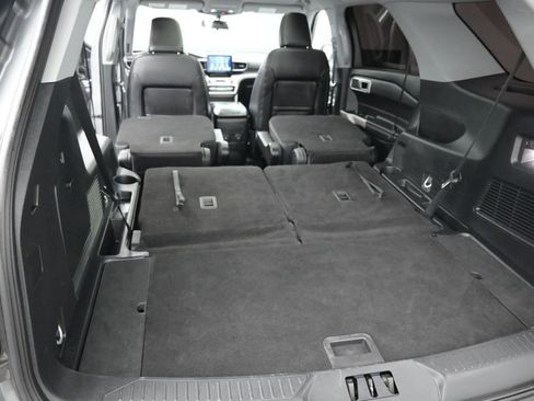 Certified 2023 Ford Explorer XLT w/ Equipment Group 202A RWD image 11