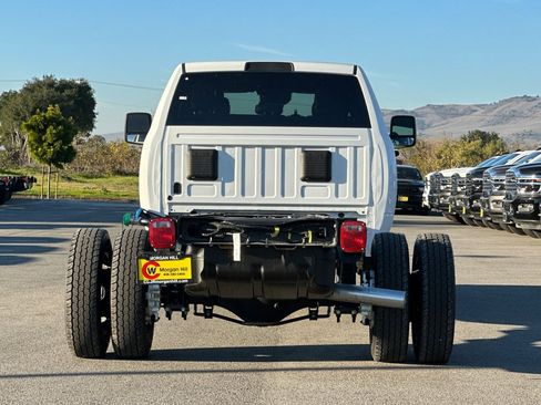 New 2026 RAM 4500 Tradesman AWD/4WD image 5