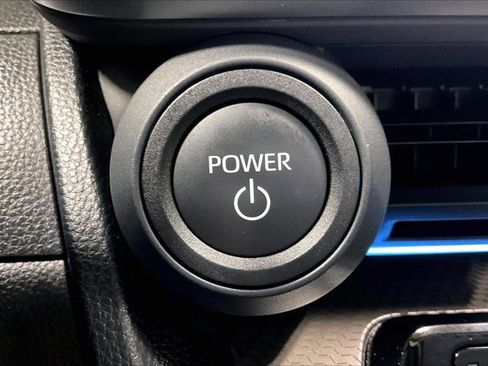 Used 2025 Toyota Prius XLE image 37