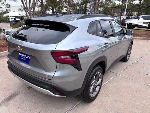 New 2026 Chevrolet Trax LT w/ Driver Confidence Package image 4