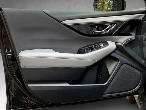 Used 2022 Subaru Outback Premium image 18