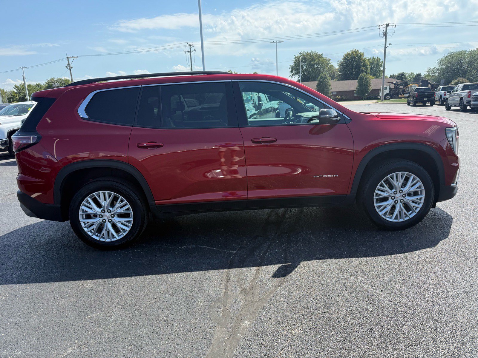 Used 2026 GMC Acadia Elevation w/ Elevation Premium Package FWD image 6