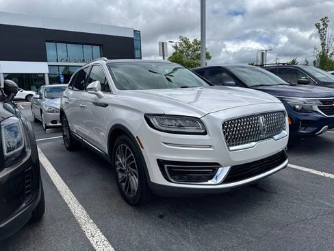 Used 2019 Lincoln Nautilus Reserve w/ Cargo Utility Package FWD image 5