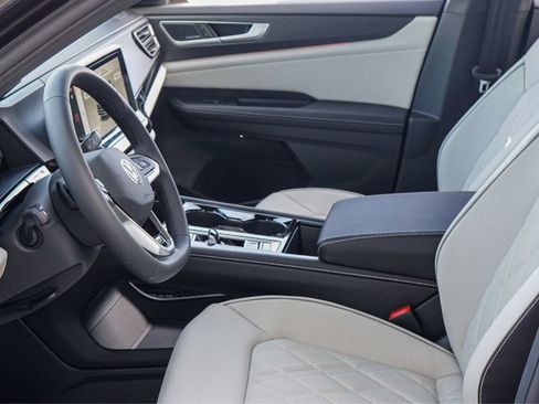 New 2026 Volkswagen Atlas Cross Sport SEL Premium R-Line AWD/4WD image 9