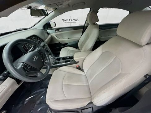 Used 2017 Hyundai Sonata SE image 18