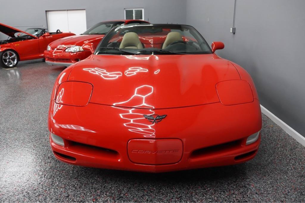 Used 2002 Chevrolet Corvette Coupe w/ Preferred Equipment Group2 RWD image 4