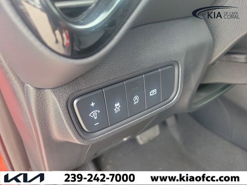 Used 2025 Kia Soul EX FWD image 27
