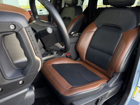 Used 2024 Ford Bronco Outer Banks AWD/4WD image 11