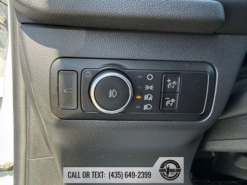 Used 2025 Ford Escape Platinum image 17